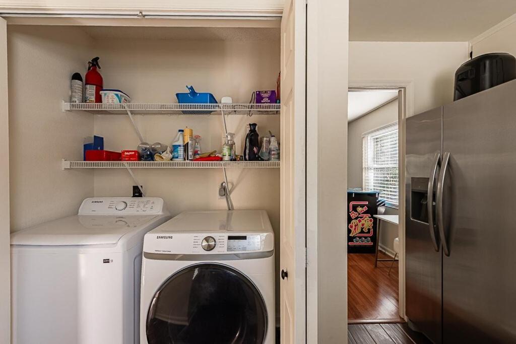 Cozy Townhome Retreat With King Bed Near I-10, Capitol, Fsu & Famu Ταλαχάσι Εξωτερικό φωτογραφία