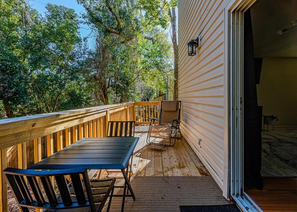 Cozy Townhome Retreat With King Bed Near I-10, Capitol, Fsu & Famu Ταλαχάσι Εξωτερικό φωτογραφία