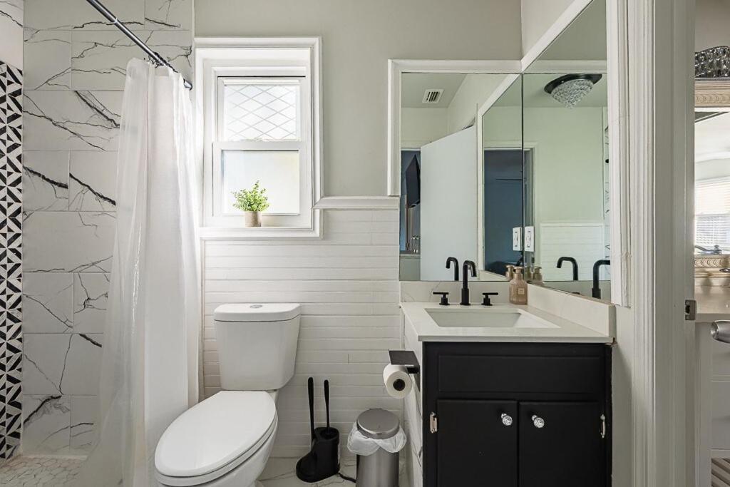 Cozy Townhome Retreat With King Bed Near I-10, Capitol, Fsu & Famu Ταλαχάσι Εξωτερικό φωτογραφία