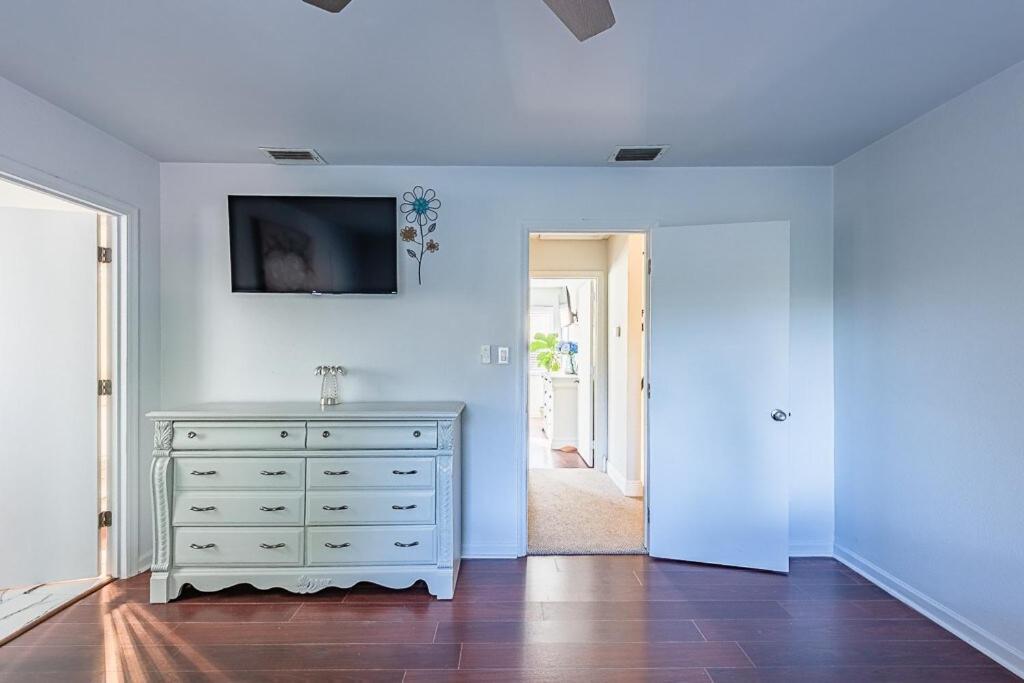 Cozy Townhome Retreat With King Bed Near I-10, Capitol, Fsu & Famu Ταλαχάσι Εξωτερικό φωτογραφία