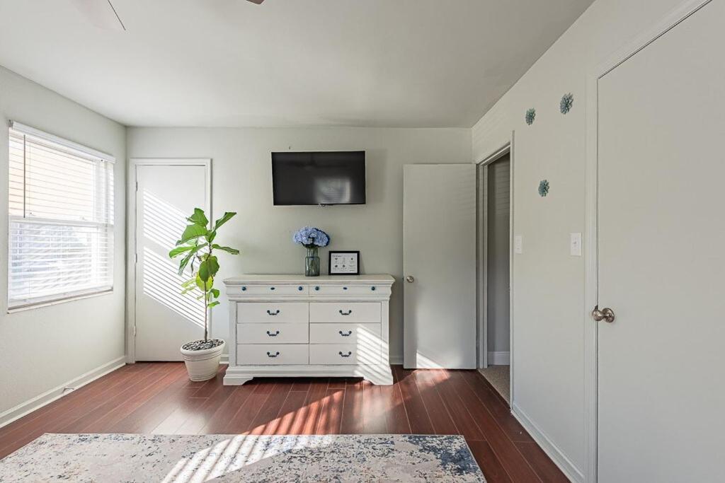 Cozy Townhome Retreat With King Bed Near I-10, Capitol, Fsu & Famu Ταλαχάσι Εξωτερικό φωτογραφία