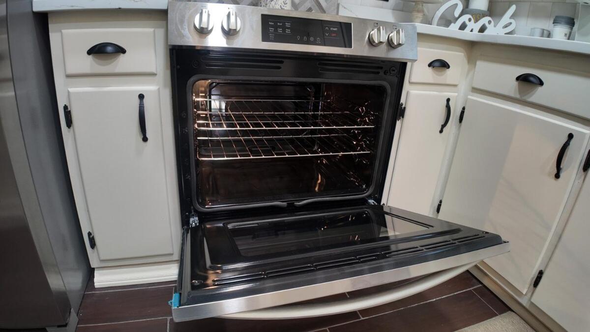 Cozy Townhome Retreat With King Bed Near I-10, Capitol, Fsu & Famu Ταλαχάσι Εξωτερικό φωτογραφία