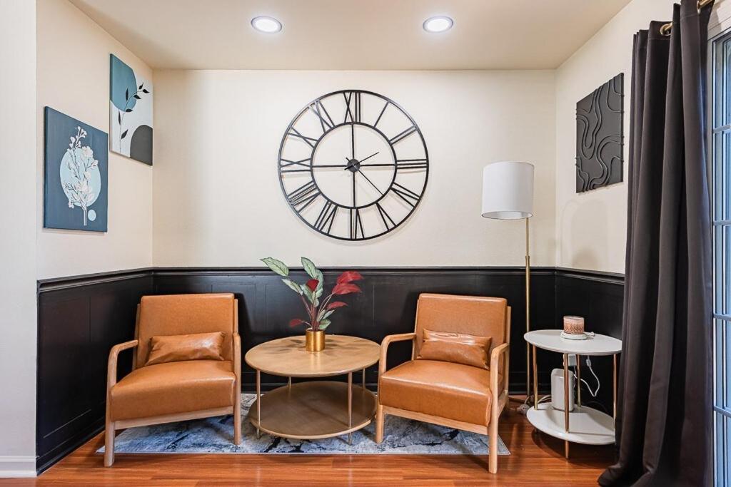 Cozy Townhome Retreat With King Bed Near I-10, Capitol, Fsu & Famu Ταλαχάσι Εξωτερικό φωτογραφία
