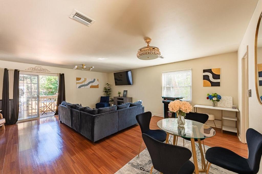 Cozy Townhome Retreat With King Bed Near I-10, Capitol, Fsu & Famu Ταλαχάσι Εξωτερικό φωτογραφία